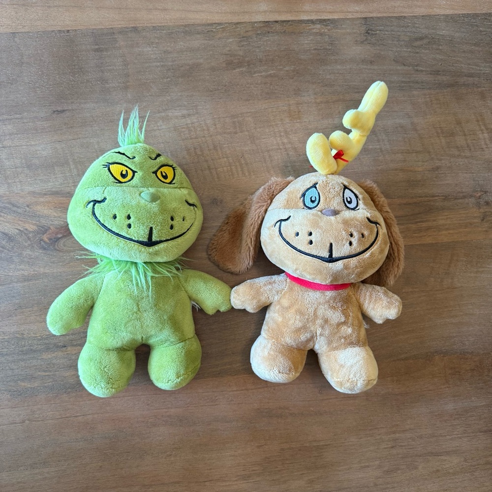⚡️3/$20 The Grinch & Max Plush Toys - Dr Seuss Christmas 🎄